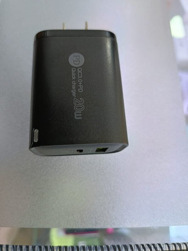 Cargador Multipuerto Solo Cubo de 20W Tipo C y USB MG-03