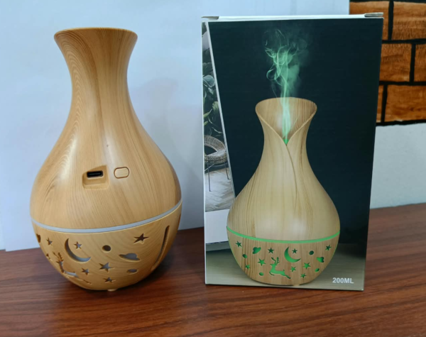 Humidificador y Difusor de Aromas Tipo Jarrón JSQ07 – Acabado de Madera con Luz LED